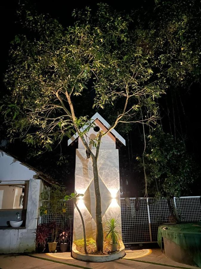 Kayyalas Courtyard * Thrissur